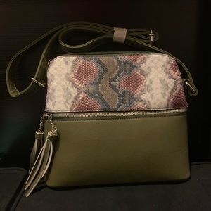 Army green/snake skin purse